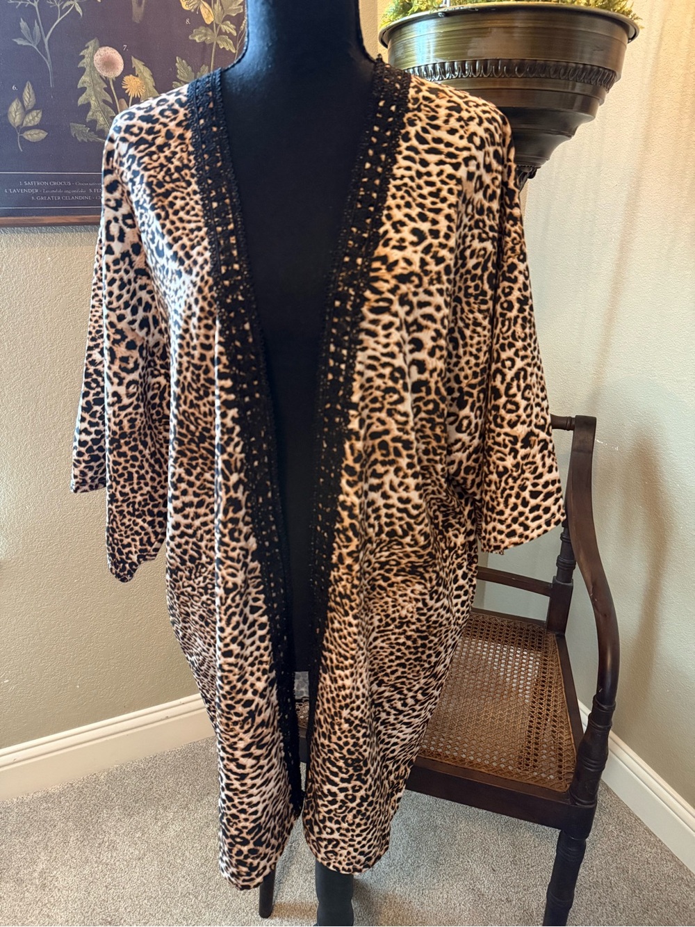 Leopard Print Open Front Kimono Cardigan - Black crochet lace Trim